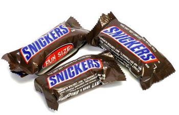 Snickers Fun Size Chocolate Bars Bulk (Individually Wrapped)