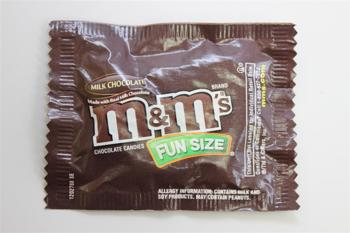 M&M Fun Size Milk Chocolate Candy Bulk (Individually Wrapped)